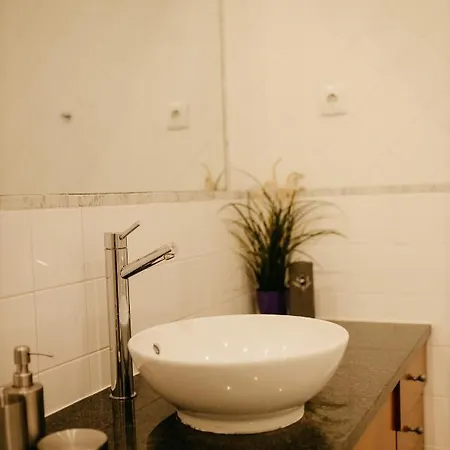 H.oe.h Homestay Porto